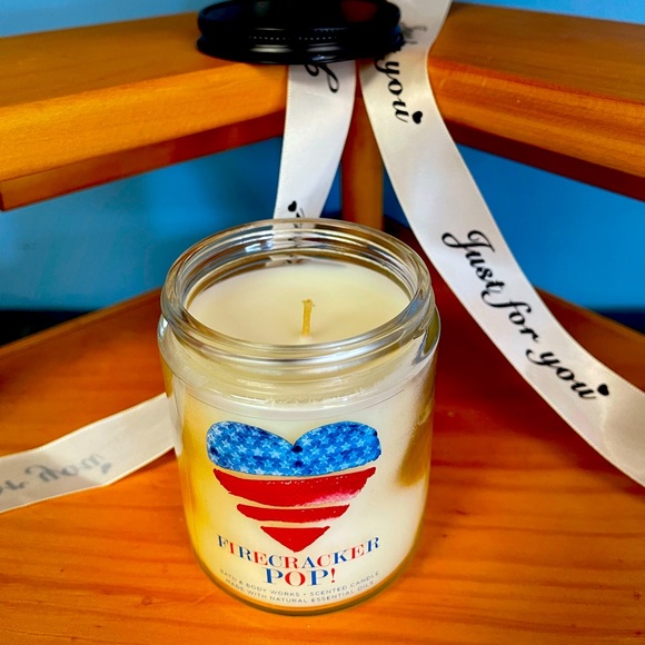 Bath & Body Works Accents Firecracker Pop Candle Single Wick Nwt